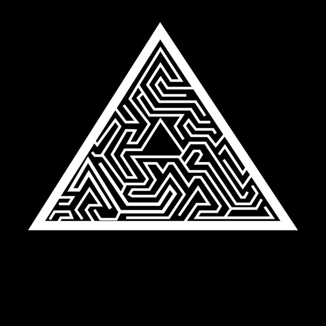 Maze Logo